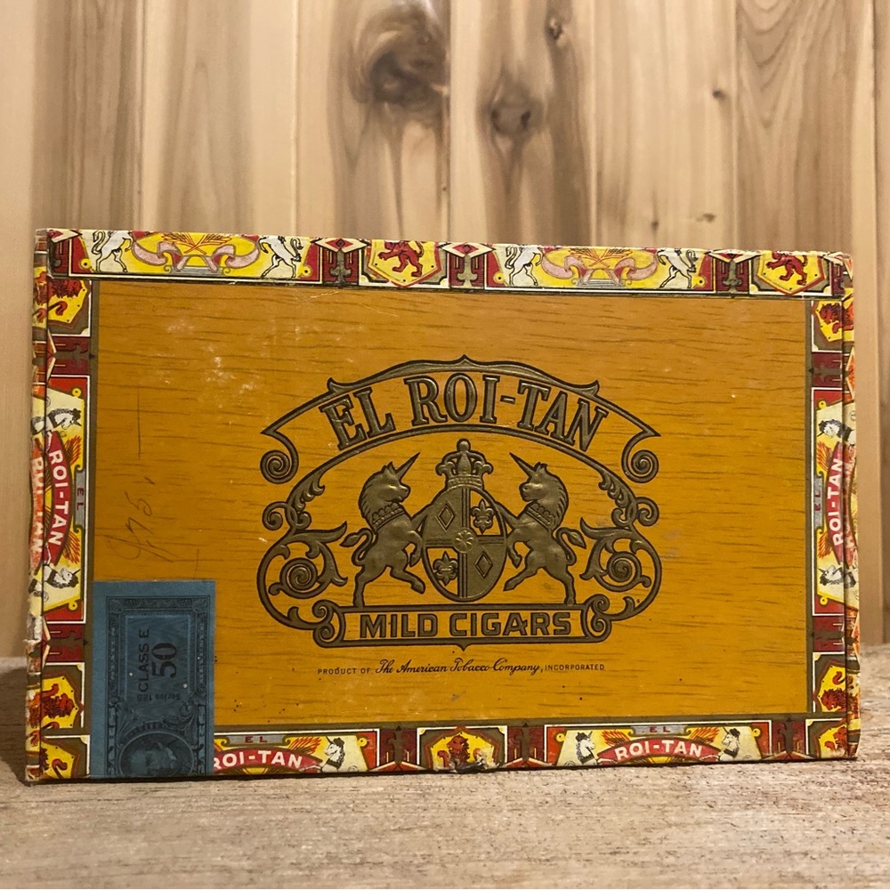 Vintage Cigarbox